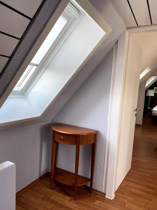 Super Zentral Begehrte Wohnlage Parkplatz Vor Haus Apartment Nuremberg Luaran gambar