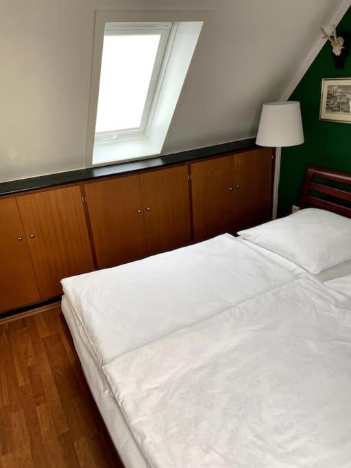 Super Zentral Begehrte Wohnlage Parkplatz Vor Haus Apartment Nuremberg Luaran gambar