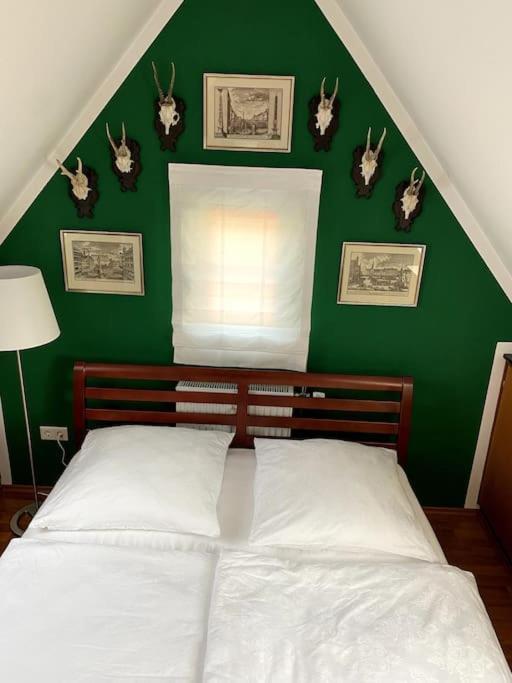 Super Zentral Begehrte Wohnlage Parkplatz Vor Haus Apartment Nuremberg Luaran gambar