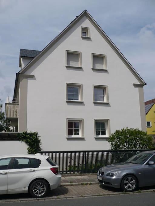 Super Zentral Begehrte Wohnlage Parkplatz Vor Haus Apartment Nuremberg Luaran gambar
