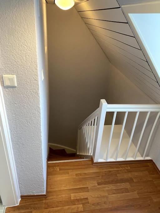 Super Zentral Begehrte Wohnlage Parkplatz Vor Haus Apartment Nuremberg Luaran gambar