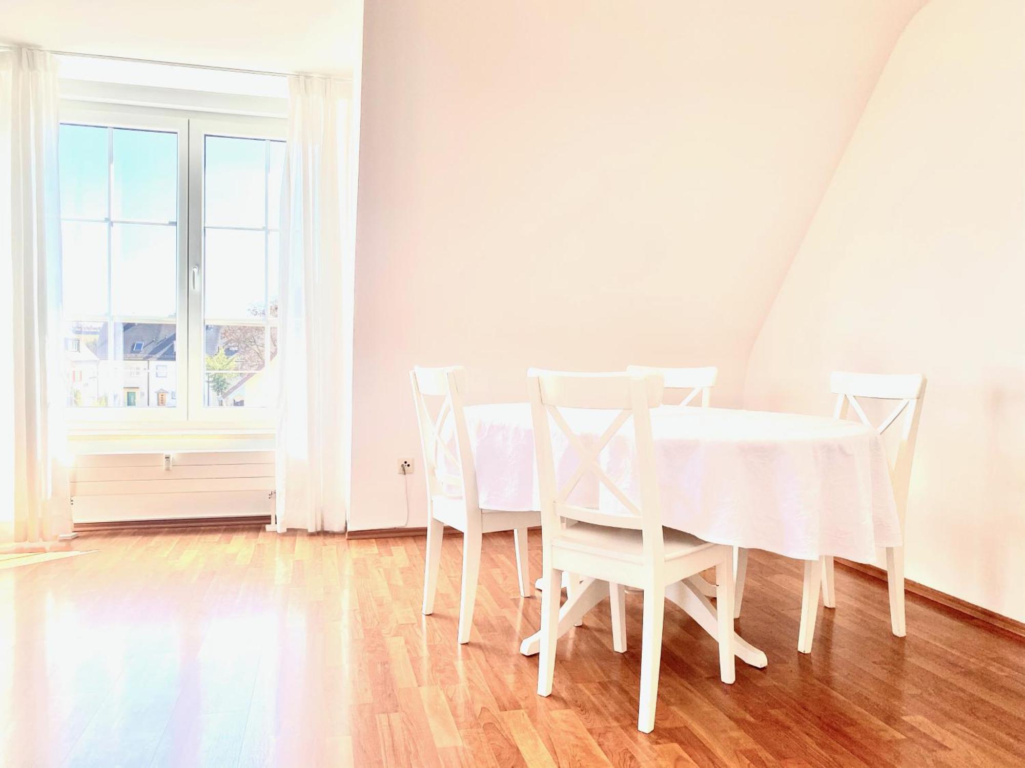 Super Zentral Begehrte Wohnlage Parkplatz Vor Haus Apartment Nuremberg Luaran gambar
